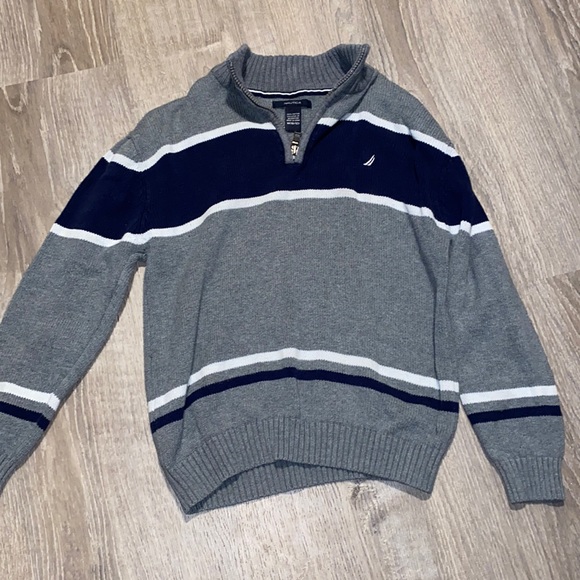 Boys sweater M- 10-12 - Picture 1 of 2